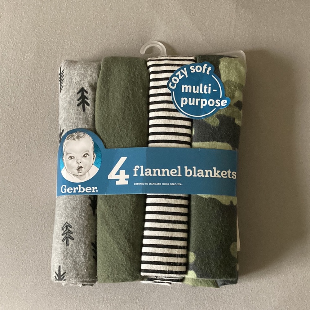 Flannel blankets - Gerber